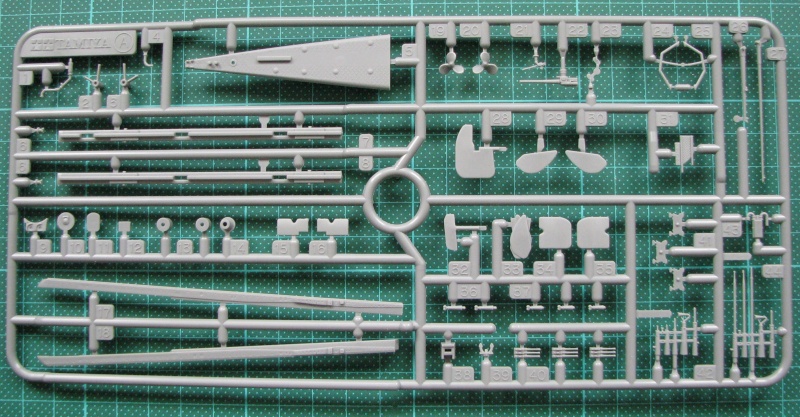 [Tamiya 1/350] Sous-marin I-400 I-400_13