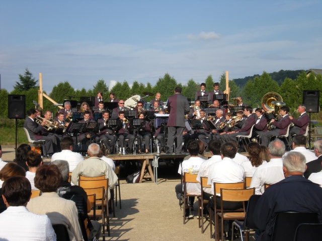 Saint-Vallier en concert à Chapdes Beaufort samedi 5 juillet Dscn0111