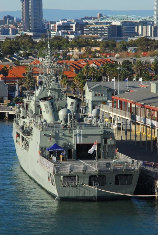 Australian Navy - Marine Australienne - Page 2 60380910