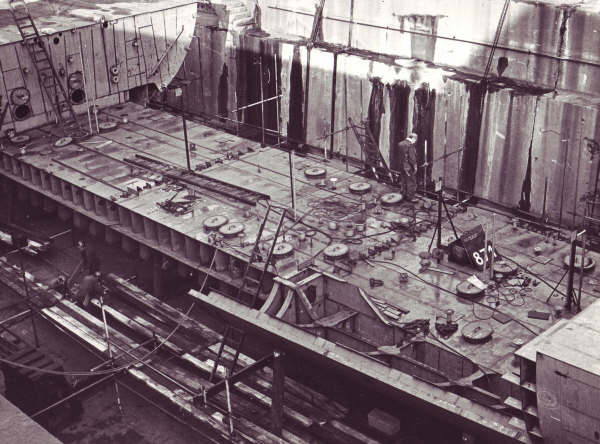 Les photos de la construction du F911 Westdiep F911_w12