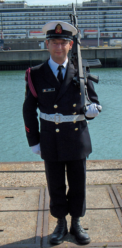 L'Amiral Robijns part à la retraite le 30.06.2011 - Page 3 Hpim9914