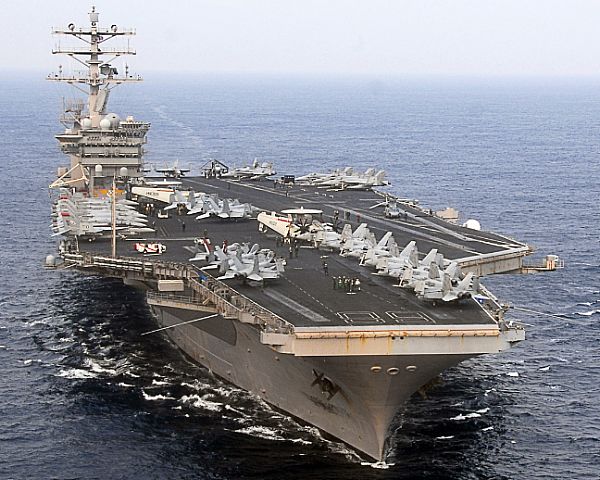 CV & CVN : Aircraft Carriers - Porte-avions - Page 3 Web_0833