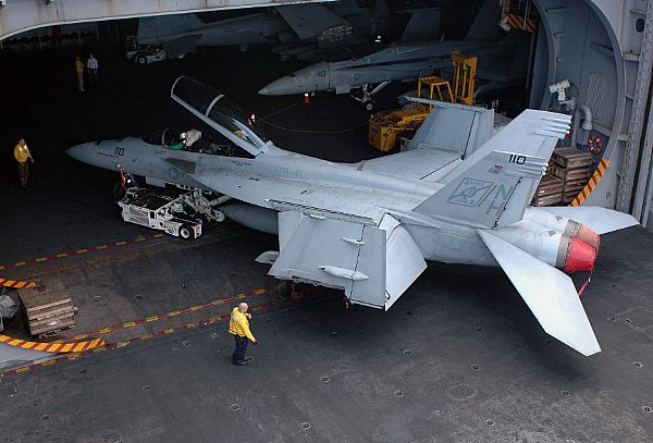 Navy Aircraft : F18 Hornet & Super Hornet - E-2 Hawkeye ... Web_0893