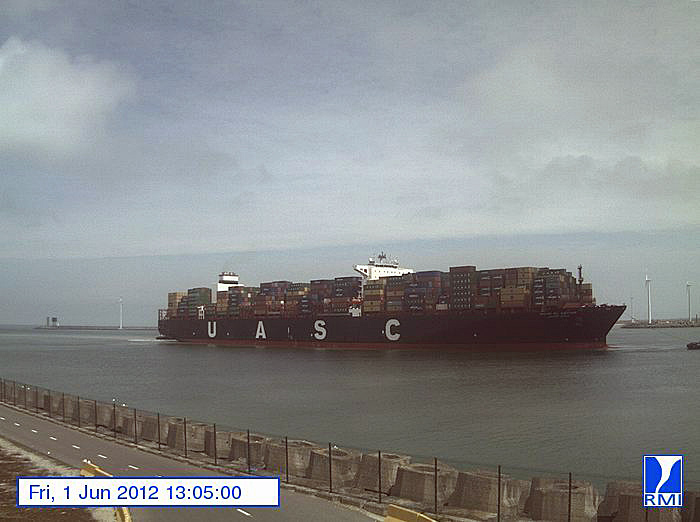 Photos en direct du port de Zeebrugge (webcam) - Page 54 Zeebr260
