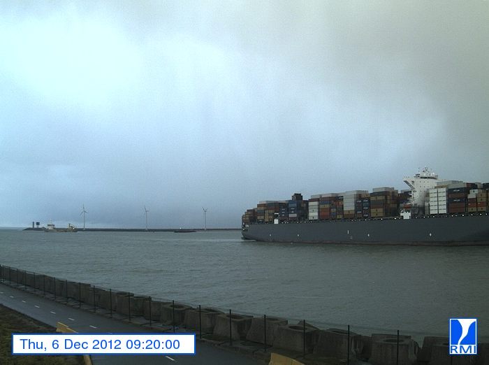 Photos en direct du port de Zeebrugge (webcam) - Page 56 Zeebr279