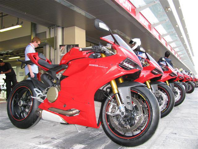 La nouvelle Ducati 1199 pour Fred 42292810