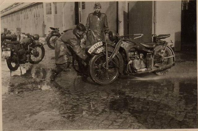 Les motos allemandes en photos et maquettes Bmwr1110