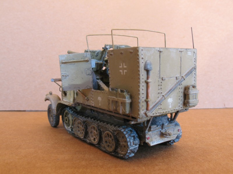 Le Sd.Kfz.6 en maquette. German11