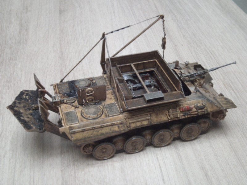 Bergepanther Sd.Kfz.179 Italeri[DIORAMA EN COURS] - Page 3 Pict0623
