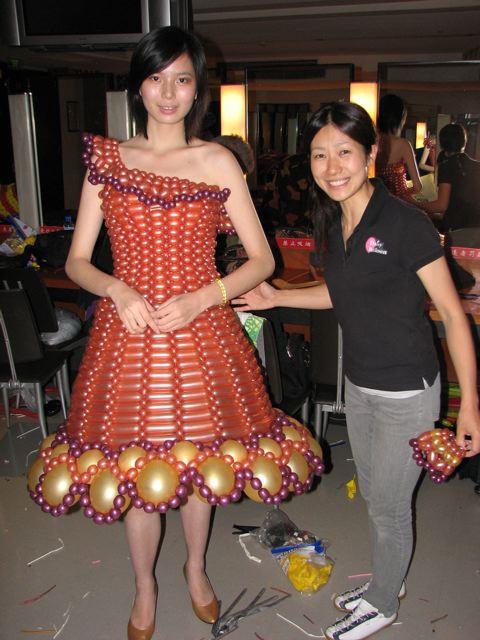 Balloon Costume.. 112