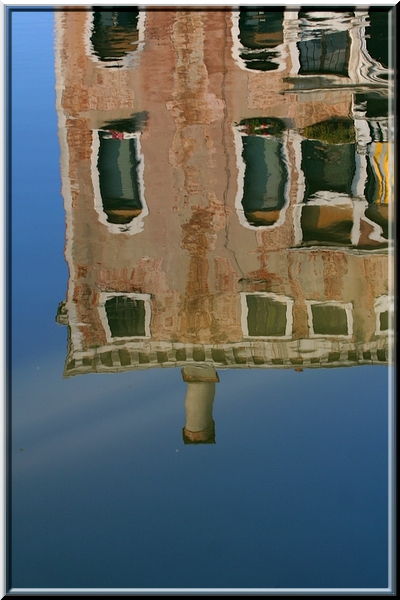 Venise, reflets de maisons dans l'eau Venise11