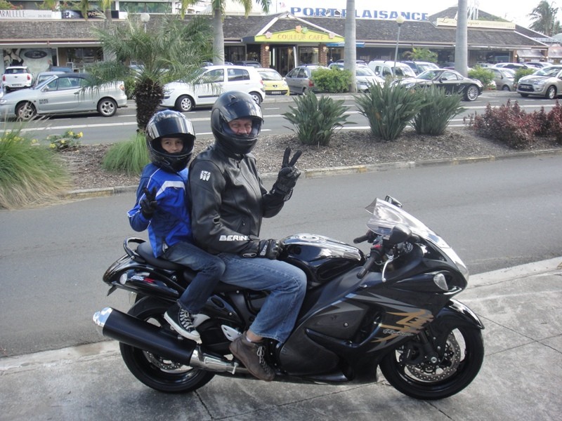 [PHOTO] BATMAN roule en HAYABUSA !!! Mai_2010