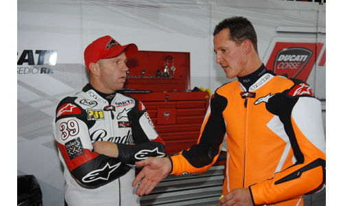 Insolite : La Ducati de Schumacher détruite ... par Randy Mamola Michae10