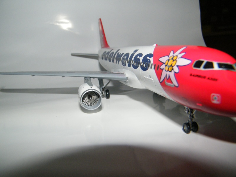 [Concours Liners] airbus a320 EDELWEISS Air   revell  1/144  ref:04272 - Page 2 00912