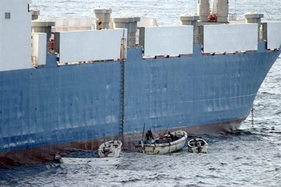 Piraterie au large de la Somalie : Les news... (Partie 1) Capt_c10