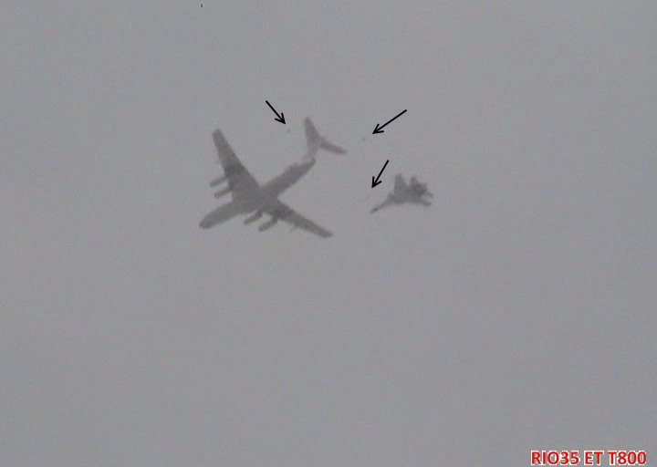 وصول طائرتين روسيتين من طراز "سوخوي 30 إم كا أ" الى الجزائر - صفحة 3 Vlcsna10