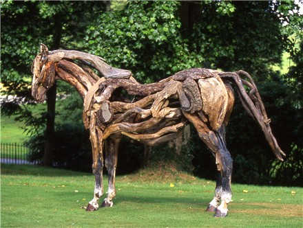 Những chú ngựa từ rễ cây! Roots-12