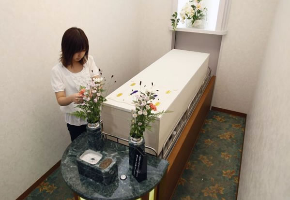 El primer hotel para difuntos en Japón (Fotos)  Lastel10