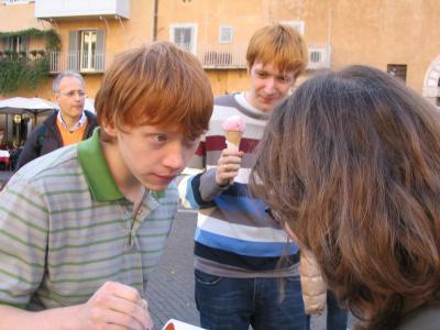 [Pictures] Rupert Grint ♥Bring SEXY Back♥ - Page 4 42003110