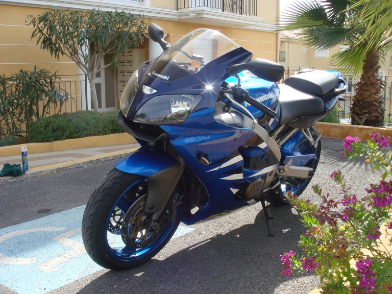 PHOTOS DU ZX6R 2002 BLEU comme promis !!! 10810