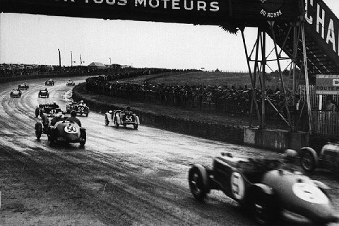 Guy Lapchin en course Lemans10