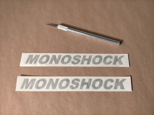 Se venden adhesivos MONOSHOCK para el basculante trasero Img20218