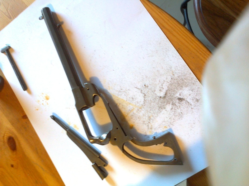 grand démontage d'un revolver remington 1858 - Page 2 Photo038