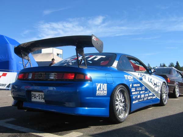 Fotillos nissan s14a!!!xD Nissan10