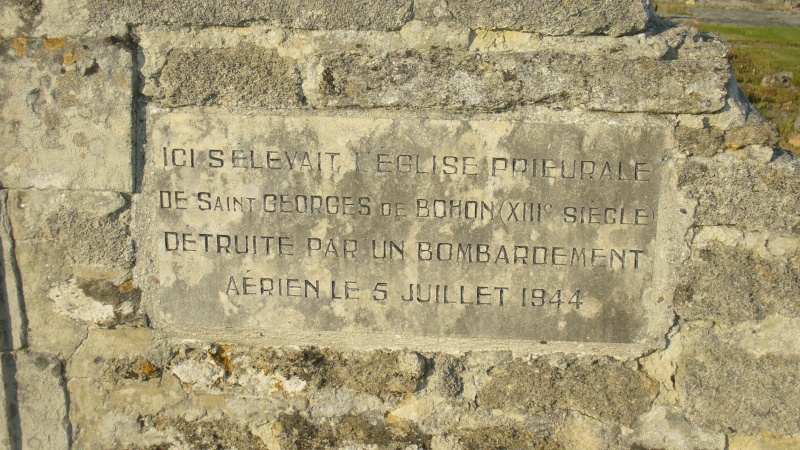 Monument WW2 - St Georges de Bohon ( Manche - Normandie )  P1080539