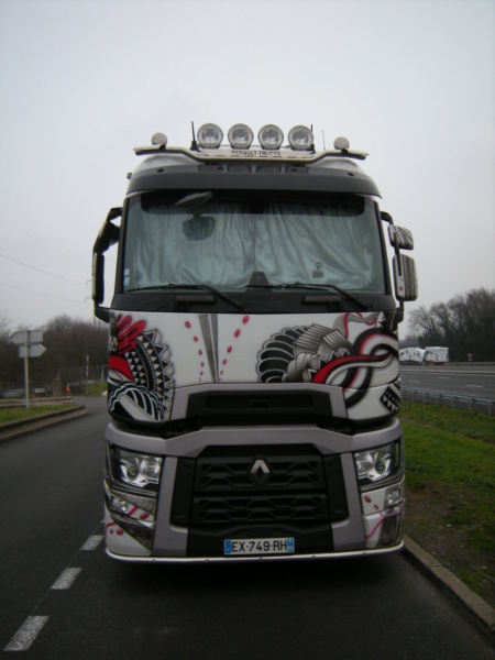 les beaux Camions !!!! - Page 2 Dscn3849