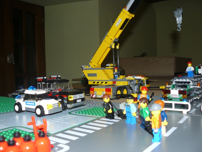 LEGO - La ville depuis ses débuts, son évolution, etc - Page 3 P1180230