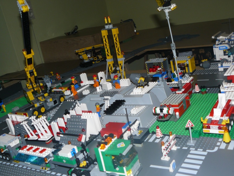 LEGO - La ville depuis ses débuts, son évolution, etc - Page 4 P1180527