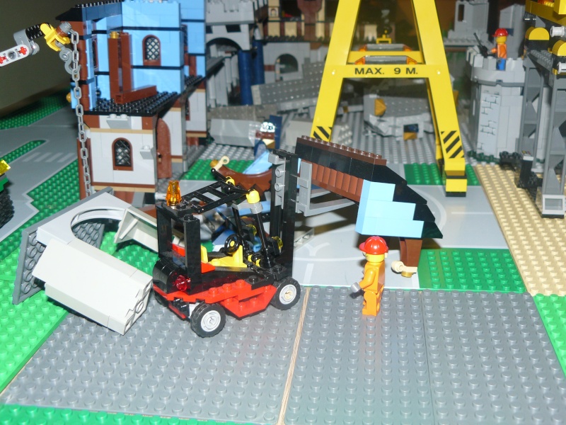 LEGO - La ville depuis ses débuts, son évolution, etc - Page 4 P1180528