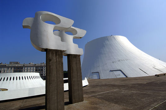 Décès d'Oscar Niemeyer Le-vol10