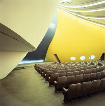 Décès d'Oscar Niemeyer Oscarn10