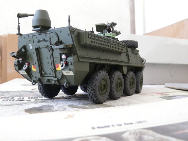 M1130 Stryter Commmand Venicle  1-35 scale - Page 3 P1060014