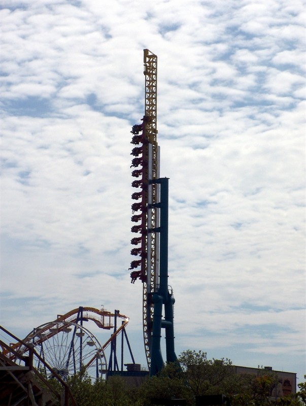 Photo TR: Dorney Park Opening Day - 2012 (Stinger and MORE!) 100_3329