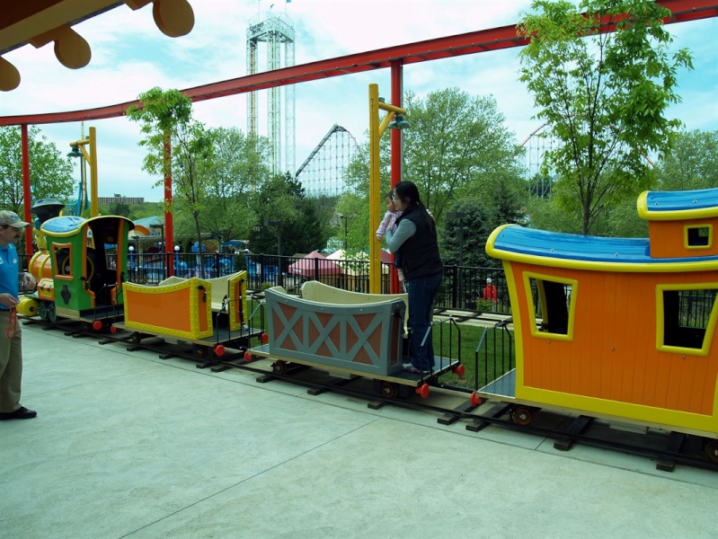 Photo TR: Dorney Park Opening Day - 2012 (Stinger and MORE!) P1010211