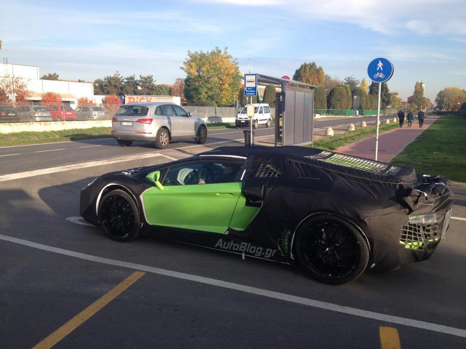 2013 - [Lamborghini] Aventador Roadster 76215_10