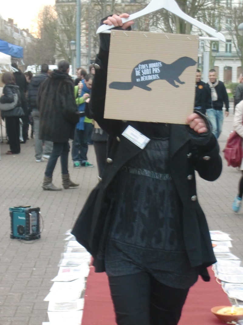 Action anti fourrure à Lille le 14/01/2012 Cimg4627