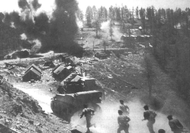 [Photos] Reconstitution combats de l'Authion-Avril 1945- ECPAD 15622510