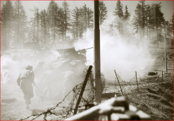 [Photos] Reconstitution combats de l'Authion-Avril 1945- ECPAD 16393710