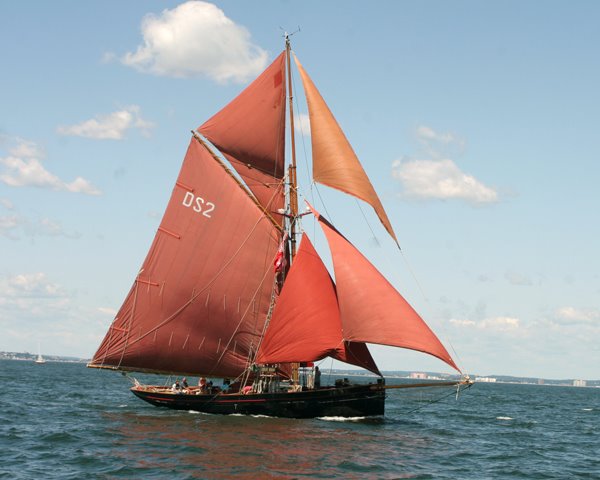 Jolie Brise - Cutter francese - 1:66 (brggpl) - Pagina 6 Jolie-11
