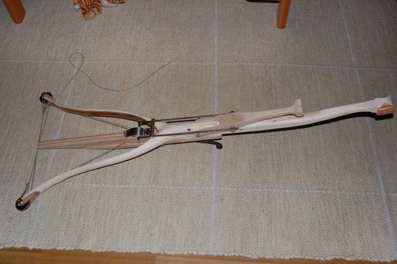 Crossbow with built in lever? Virees10