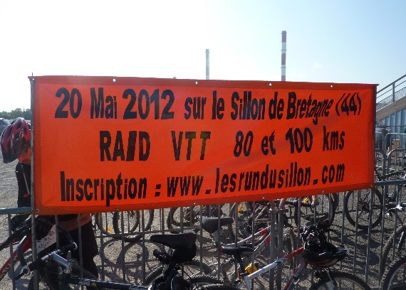 1er raid VTT des "Run du Sillon" le 20 mai 2012... P1040710