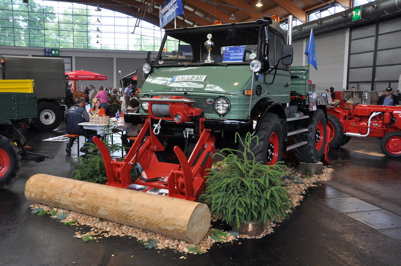 UNIMOG U900 WERNER-FORST D90_1519