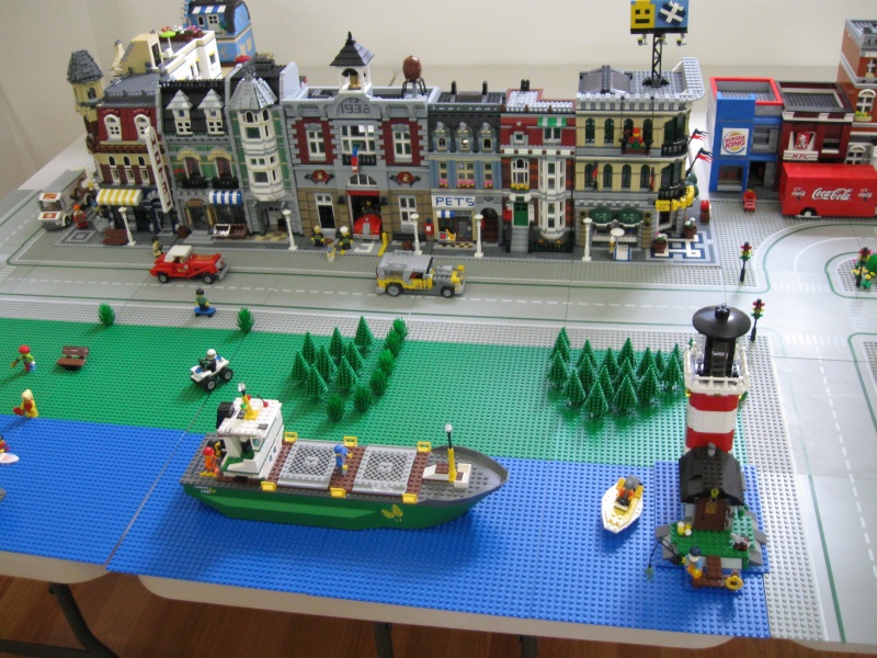 My Brixhibition Layout of 2012 Snapsh23