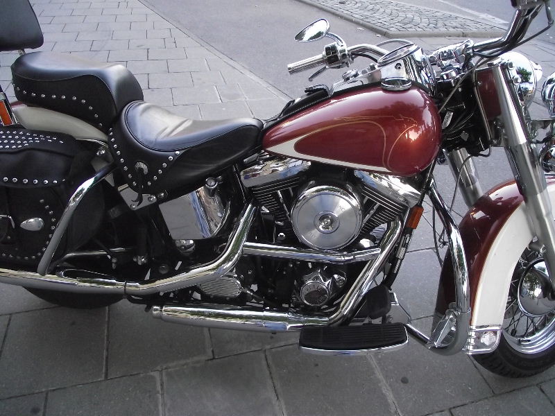 Harley-Davidson St092011