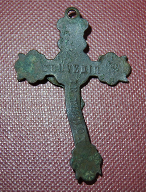 crucifix souvenir de mission Dsc02713