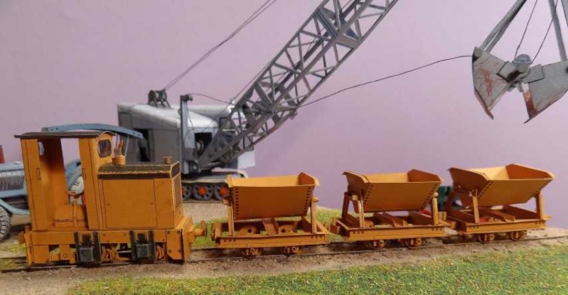 Diorama mit Menck-Bagger, Lorenbahn und Unimog im M1:45 Bild-910